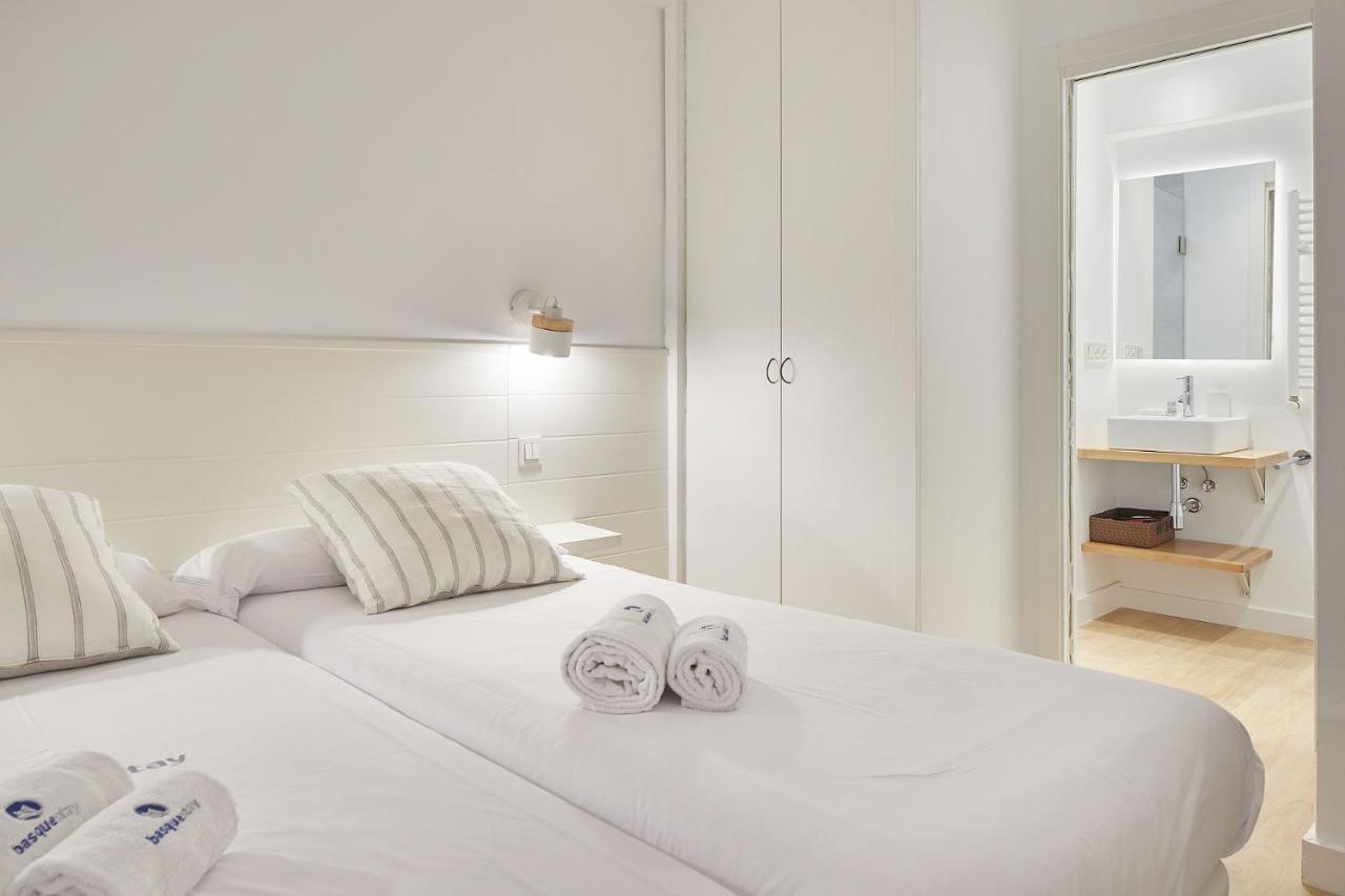 Malibu - Basque Stay Сан-Себастьян Экстерьер фото